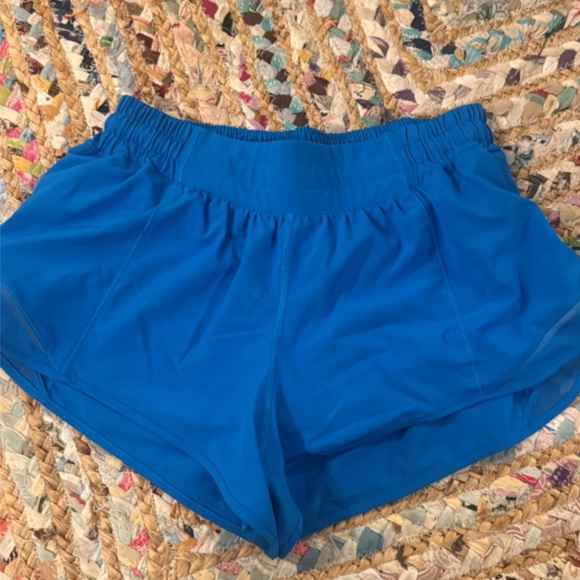 Lululemon hotty hot shorts - Picture 1 of 1